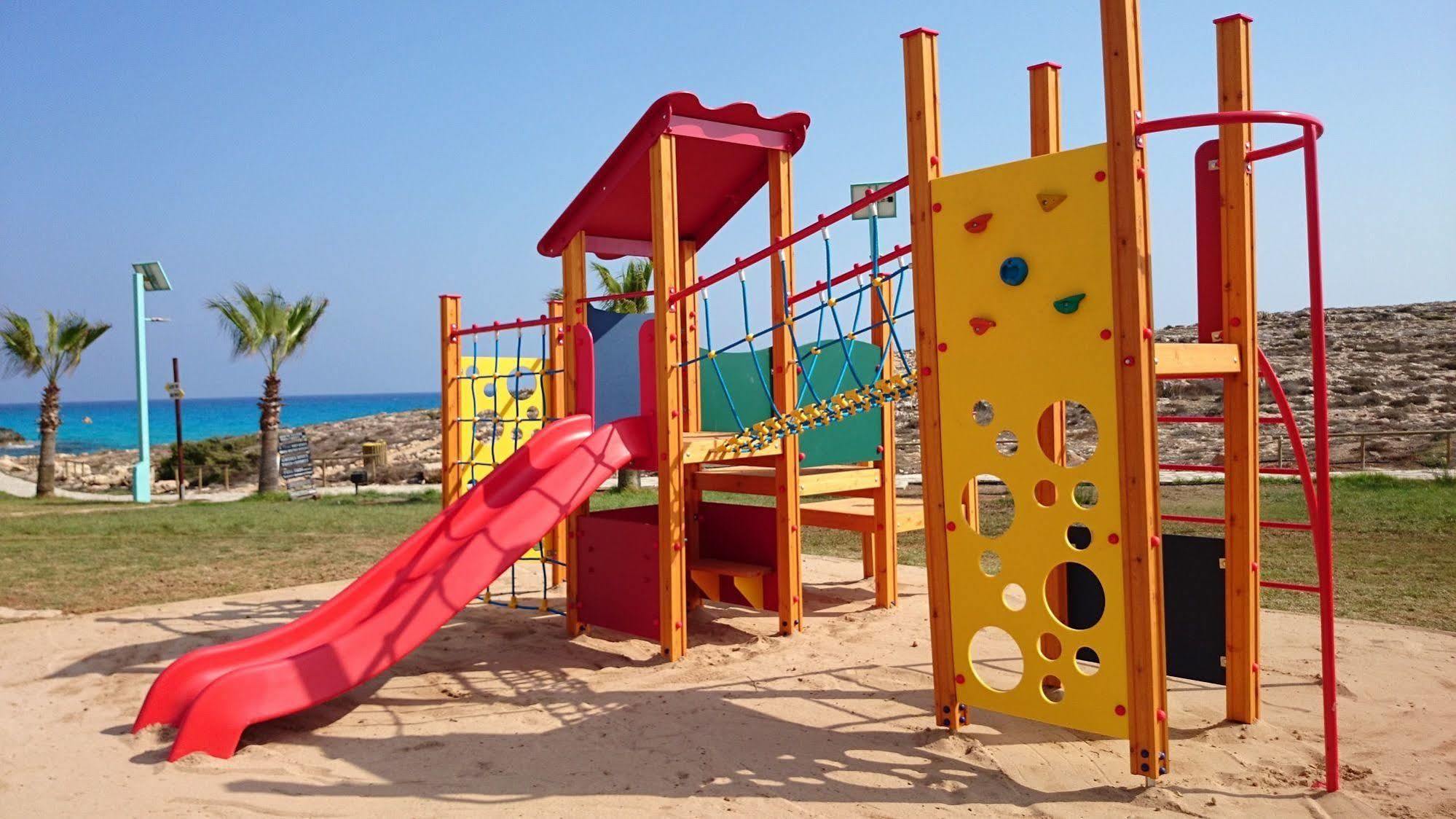 Aktea Beach Village 아이아 나파 외부 사진